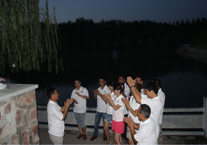 陸臺全體員工去少林寺、白云山旅游